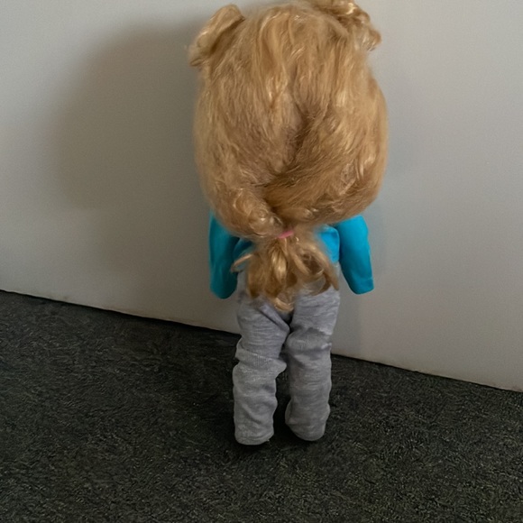 Disney Elsa Doll Size 15” - Picture 3 of 3